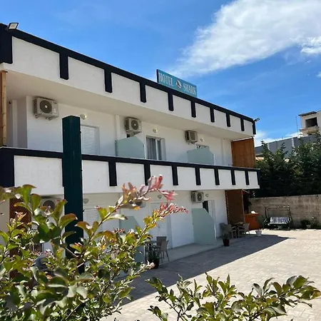 Seahorse Hotel 5*